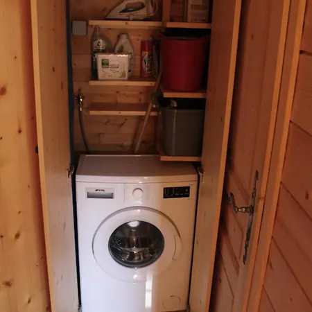Chalet Cosy 4 Bedroom With Hot Tub Saint-Marcel (Savoie)