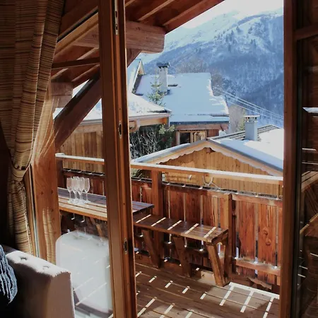 Chalet Cosy 4 Bedroom With Hot Tub *